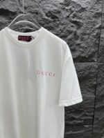 GUCCI 高仿發泡印花Logo短袖T恤 2025春夏經典針織款 舒適百搭