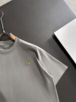 GUCCI 原單灰色蠟染短袖T恤 重磅雙紗工藝 2025春夏百搭休閒風格