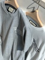 GUCCI 原單32S精梳棉刺繡寬鬆灰色上衣 立體挨針刺繡工藝舒適百搭