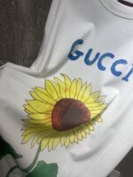 GUCCI 精品仿製向日葵植物印花T恤 春夏新款寬鬆版型 男女同款清新風格