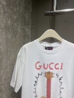 GUCCI 一比一春夏植物吉他印花T恤 男女同款寬鬆剪裁音樂風格百搭