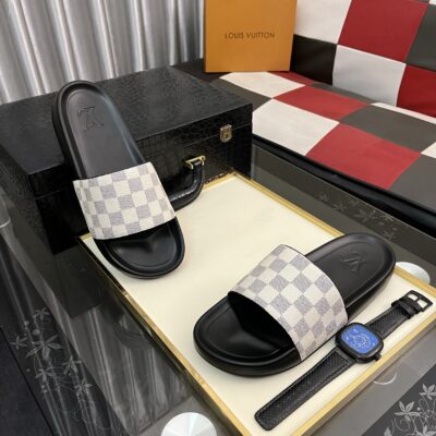 LV男士高仿涼拖鞋｜壓花Logo精緻鞋面・超軟鞋底・夏季休閒必備