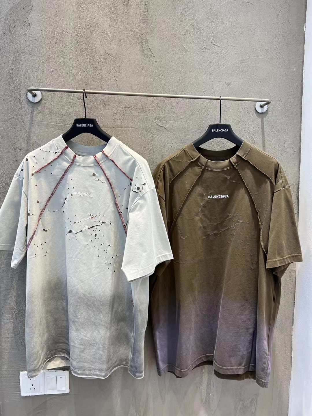 巴黎世家精品仿製廢土風雙環刺繡拼接短袖T恤寬鬆做舊男女同款2025新品