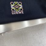 LOEWE 罗意威 2025春夏 黑色情侣短袖T恤 标志Logo刺绣 高级简约风