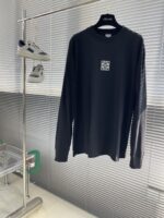 LOEW FW25新款纯色胸前小标Logo刺绣圆领长袖T恤 宽松舒适百搭