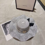 LOEWE 罗意威 2025新款 荷叶边珍珠大沿礼帽盆帽 女士草帽 配防尘袋 可调节绳