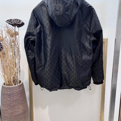 LV精品仿製連帽風衣外套雙面防風2025春夏百搭酷帥通勤款