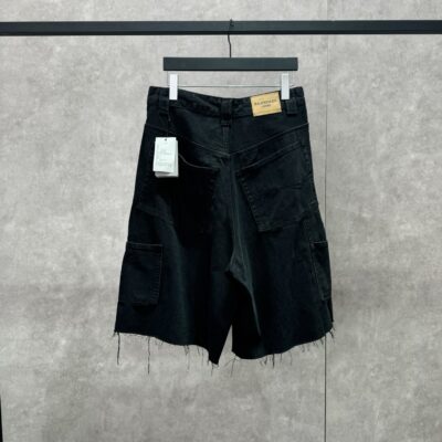 巴黎世家高仿Off貼布伐木牛仔短褲黑色做舊工藝粗獷質感2025秋冬新品