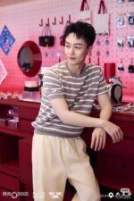 巴宝莉 Burberry 2025新款 圓領條紋短袖針織衫