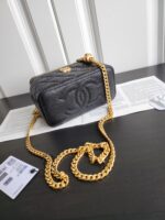 CHANEL高仿愛心調節扣口紅盒子包 化妝包 可愛精緻新品