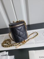 CHANEL高仿手工坊珐瑯雙C調節扣Mini盒子包 化妝包 經典精緻新品