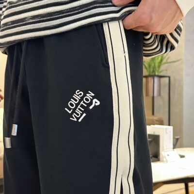 LV頂級原單LOGO休閒褲男款2025春夏新品舒適百搭時尚工藝