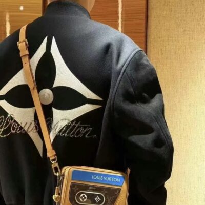 LV 路易威登 一比一 BALADEUR M14062 手機包 手袋 牛皮革拼Monogram帆布 復古設計