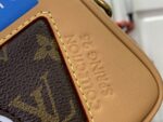 LV 路易威登 一比一 BALADEUR M14062 手機包 手袋 牛皮革拼Monogram帆布 復古設計