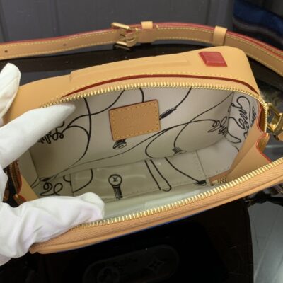 LV 路易威登 一比一 BALADEUR M14062 手機包 手袋 牛皮革拼Monogram帆布 復古設計