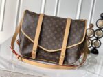 LV 路易威登 復刻版 SAUMUR 双子星大号手袋 M42252 牛皮飾邊 時尚斜挎