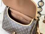 LV 路易威登 頂級原單 SAUMUR 手袋 M40710 小號Monogram帆布 牛皮飾邊