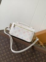 LV原單Pochette Métis East West手袋夢幻漸變色時尚優雅2025新品