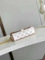 LV高仿Pochette Camille手袋經典Monogram優雅時尚2025新品