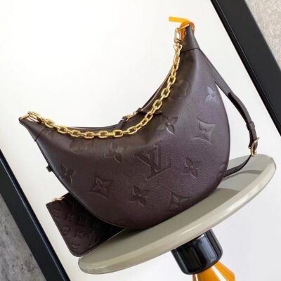 LV高仿Loop Hobo手袋半月造型柔軟牛皮潮流百搭2025新品