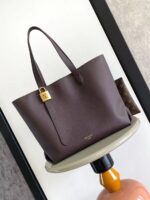 LV原單Low Key Cabas中號手袋棕色粒面牛皮優雅通勤2025新品
