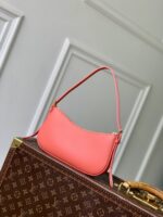 LV一比一Pochette LV Bloom玫紅色小牛皮時尚百搭M25525