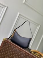 LV精品仿製Pochette LV Bloom黑色小牛皮時尚經典百搭M25525