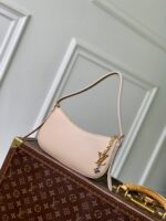 LV原單Pochette LV Bloom杏色小牛皮百搭優雅M25525
