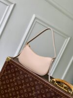 LV原單Pochette LV Bloom杏色小牛皮百搭優雅M25525