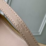 LV原單Pochette LV Bloom杏色小牛皮百搭優雅M25525