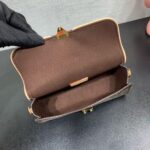 LV A貨Pochette Camille Monogram帆布手袋經典百搭復古M13566