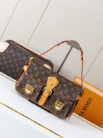 LV精品仿製M40027老花曼哈頓單肩包中古經典鉚釘設計2025百搭風格