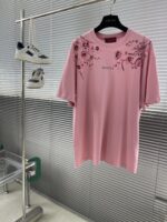Gucci高仿25SS早秋棉質印花網眼短袖落肩T恤 時尚舒適