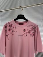 Gucci高仿25SS早秋棉質印花網眼短袖落肩T恤 時尚舒適