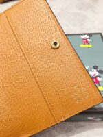 Gucci x Disney 602538 米奇聯名護照夾 原工廠豬紋牛皮 滾邊設計