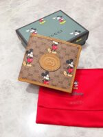Gucci x Disney 602547 米奇聯名短夾 原工廠豬紋牛皮 滾邊設計