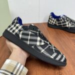 Burberryy博柏利高仿精品酷·飒格紋Terrace運動鞋男款