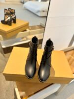 Burberryy博柏利精品仿製格紋靴英倫高跟優雅經典