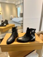 Burberry博柏利高仿格紋靴經典知性復古英倫風