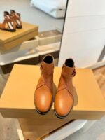 Burberry博柏利一比一格紋靴經典英倫復古知性款