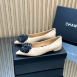 Chanel香奈兒高仿25SS山茶花單鞋 瑪麗珍方頭 平底舒適百搭