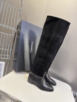 CHANEL香奈兒高仿25B秋冬直筒長靴 牛皮拼漆皮 時尚百搭精緻
