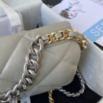 Chanel高仿秋冬19Bag銀鏈枕頭包時尚經典百搭