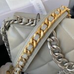 Chanel高仿秋冬19Bag銀鏈枕頭包時尚經典百搭