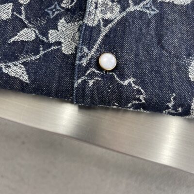 路易威登高仿25SS牛仔短袖襯衫 Waves提花 異域刺繡 珠光纽扣