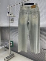 路易威登高仿線繡皮標闊腿牛仔長褲 日本水洗丹寧