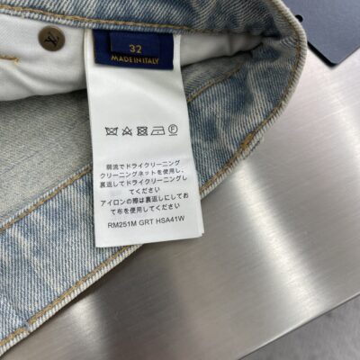 路易威登高仿線繡皮標闊腿牛仔長褲 日本水洗丹寧