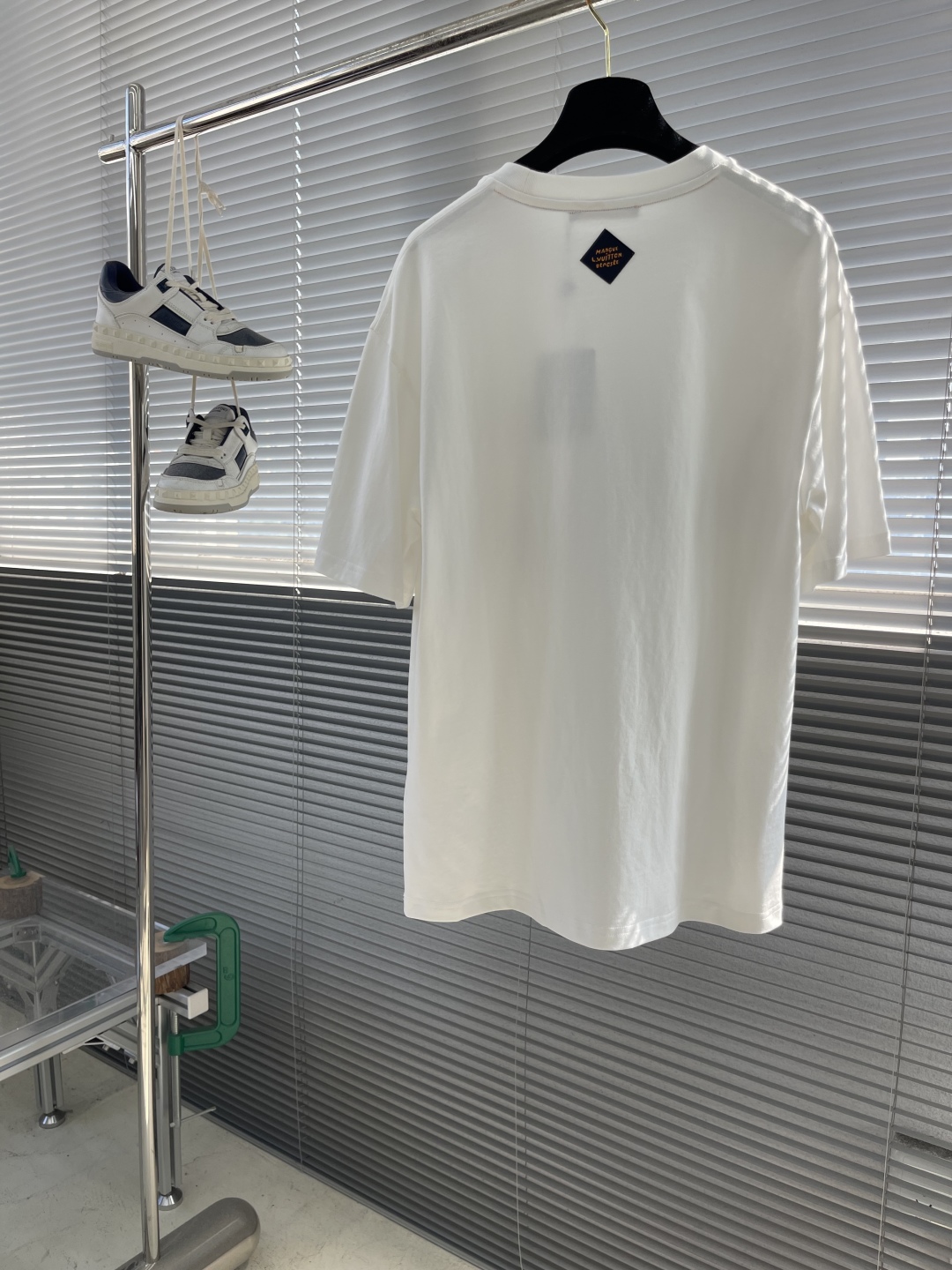 LV 高仿 25SS 龍蝦刺繡圓領短袖 男女同款