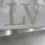LV1:1莱茵石烫钻圆领帽衫卫衣潮流百搭舒适休闲精品復刻