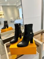 LV 原單秋冬走秀款6寸短靴 女士梅花跟高貴楦型